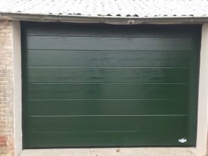 Sectionaaldeur met hout look
