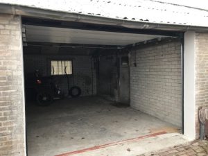 Lage inbouw garagedeur
